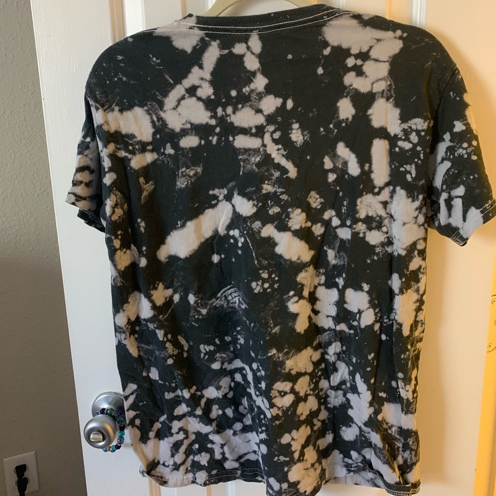 🎃🎃 3/$25🎃🎃  Sublime Tshirt size M - Picture 4 of 4